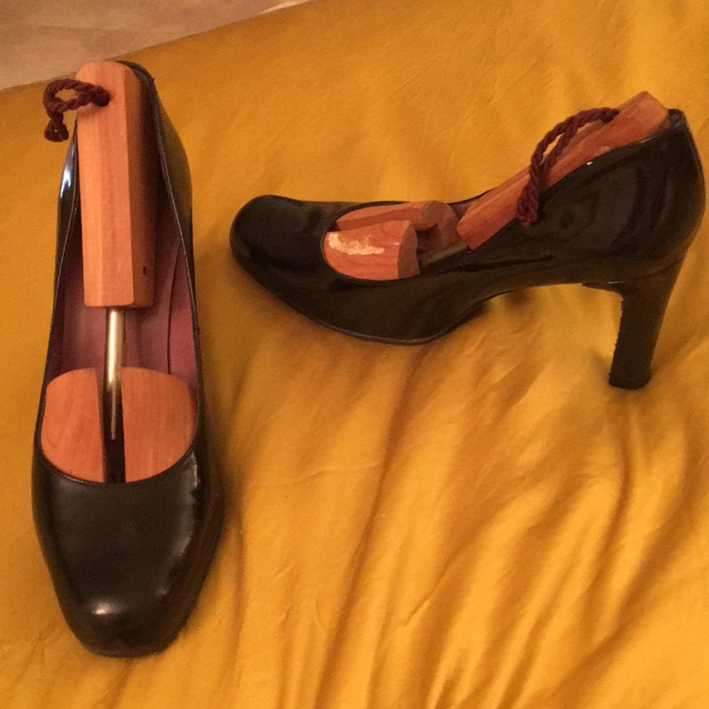 Charles Jourdane size 38 1/2 black patent leather heels made & bought in France